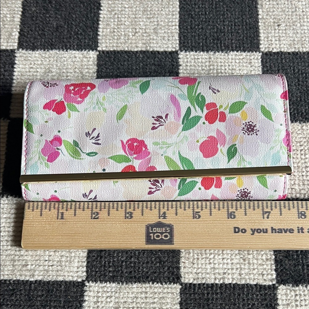 Safe Keeper Floral Tri Fold Wallet Pink‎ Roses Snap Closure Organizer